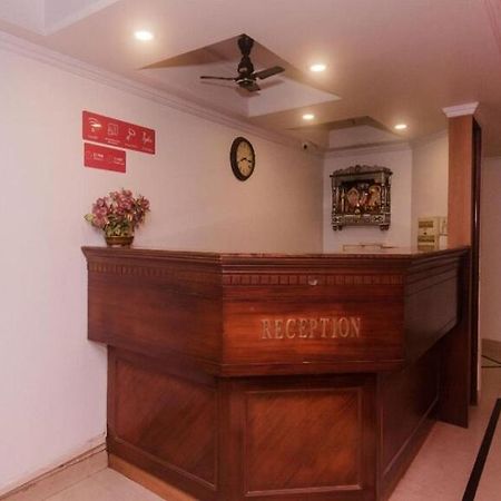 Hotel Palm Star Belapurpada 외부 사진