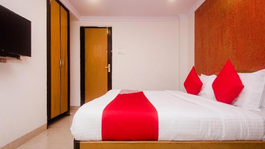 Hotel Palm Star Belapurpada 외부 사진