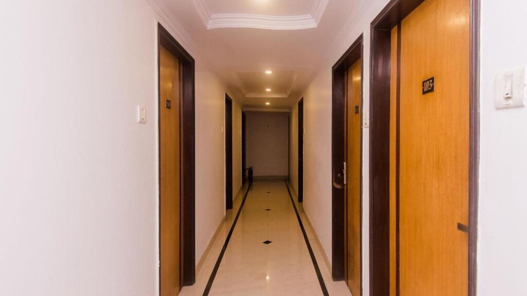 Hotel Palm Star Belapurpada 외부 사진